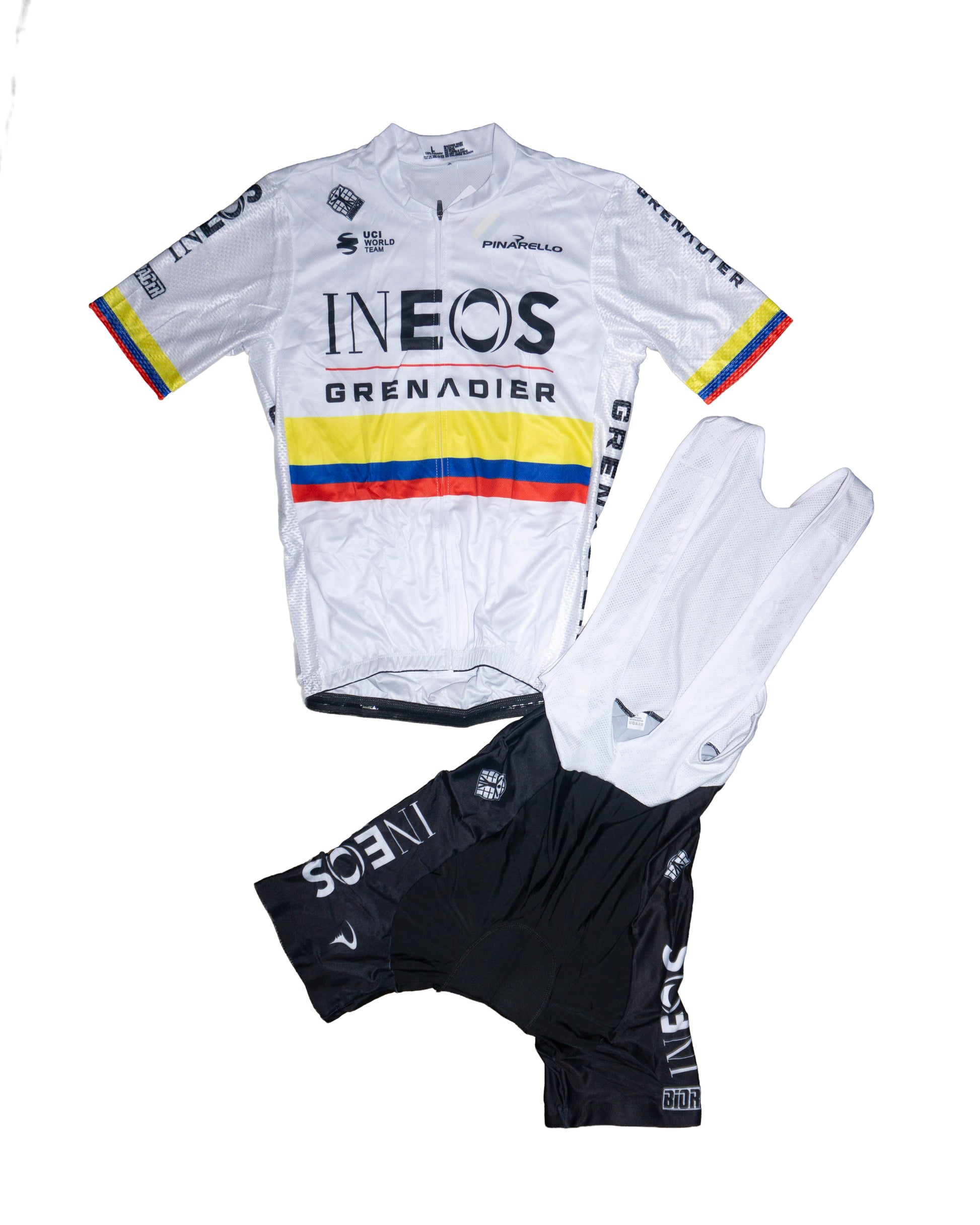 Ropa de ciclismo ineos egna bernal